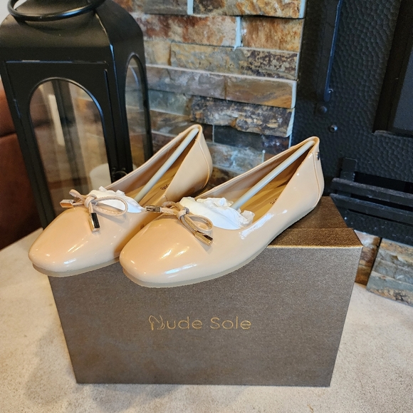 Nude Sole Shoes - New - Picture 5 of 7